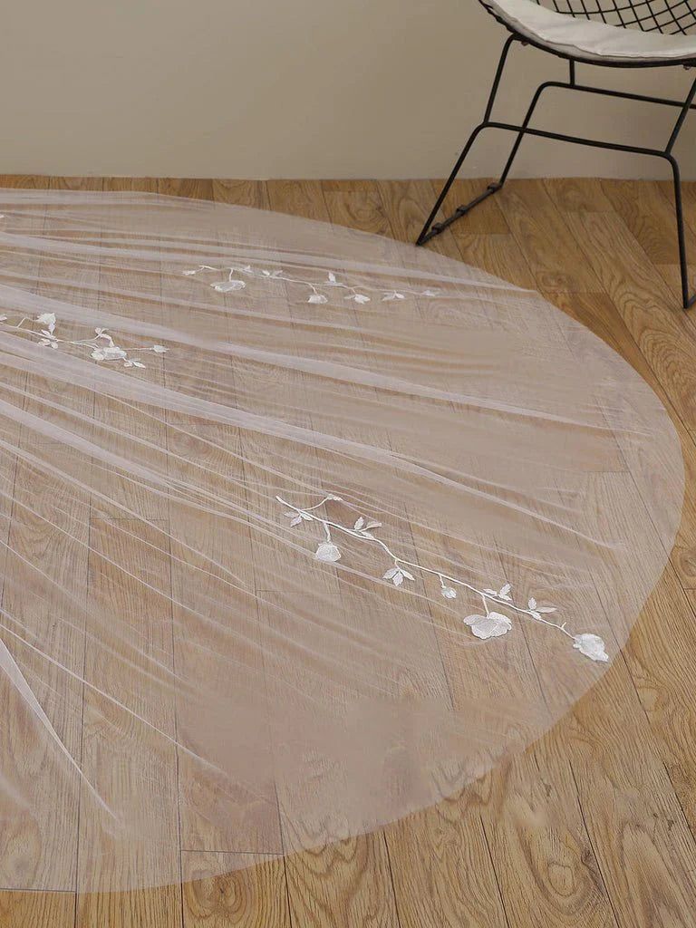 Delicate 3D Flower Lace Cathedral Veil Bridal Veil Wedding Veil