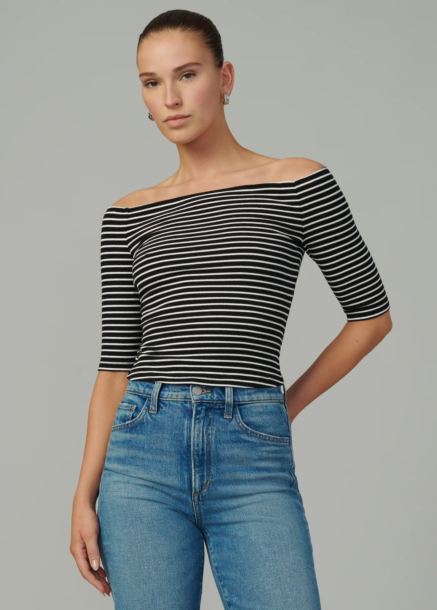 THE LAUR OFF THE SHOULDER TOP