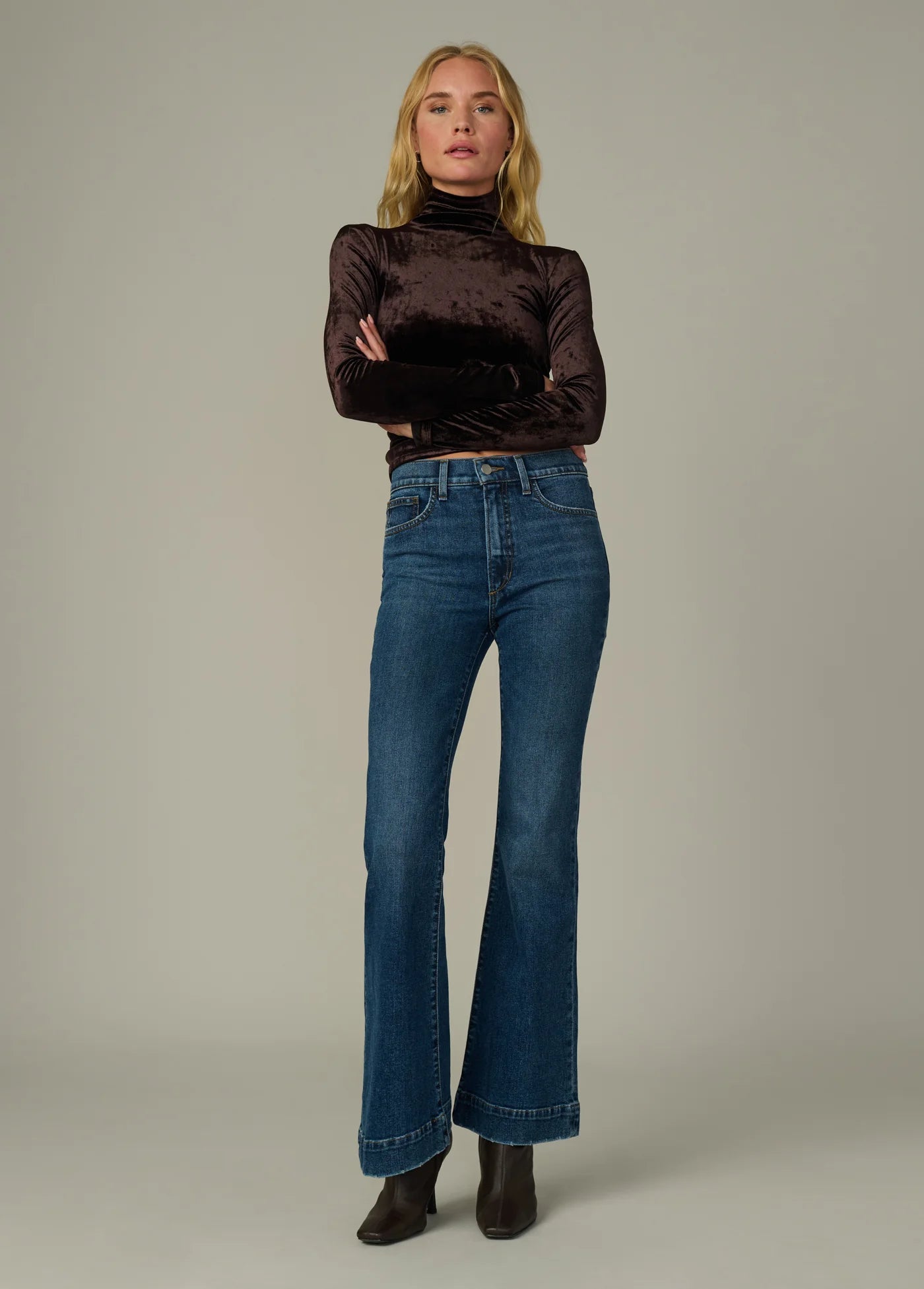 THE VELVET TONY LONG SLEEVE TOP