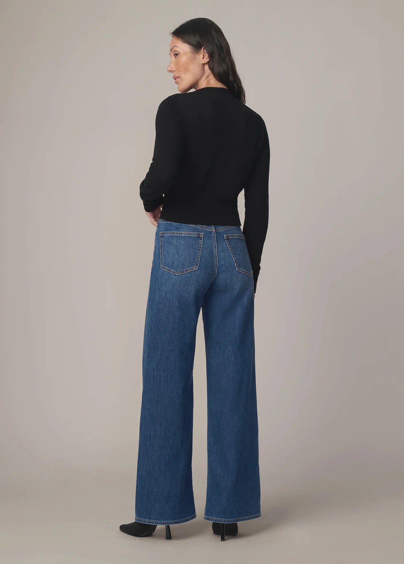 THE MIA PETITE