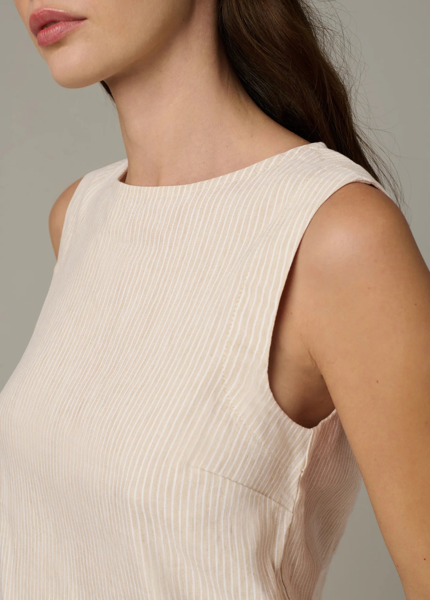THE BOAT NECK SHELL