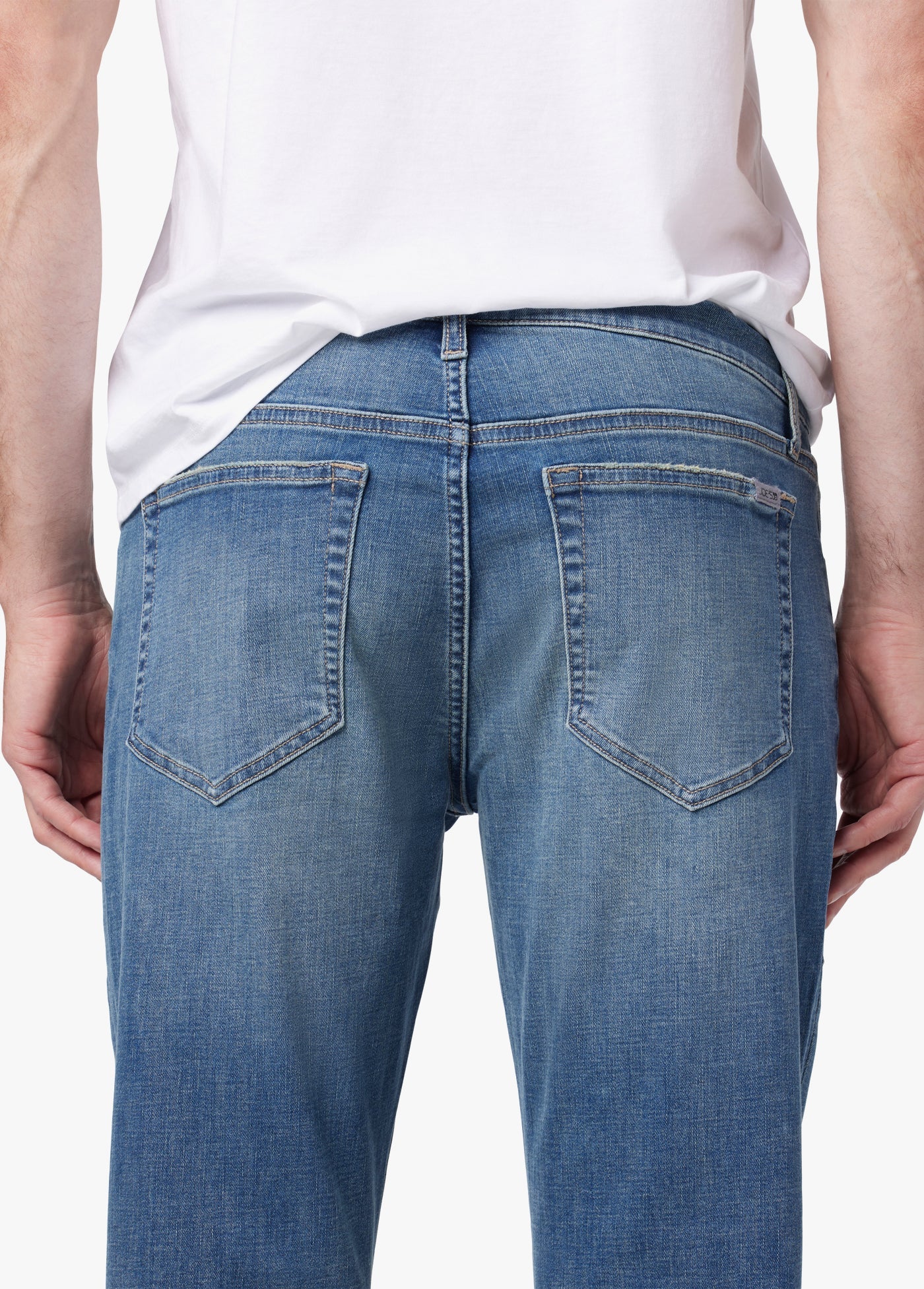 THE SLIM FIT 32