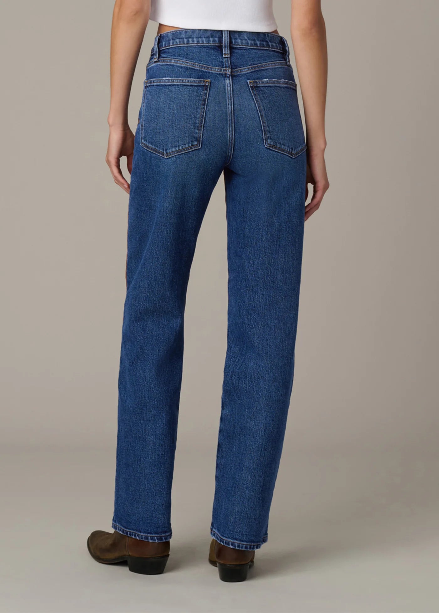 THE JAMI CHAP JEAN