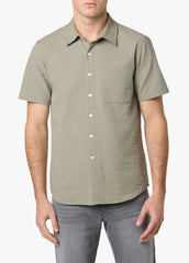 SHORT SLEEVE SEERSUCKER SOLID SHIRT