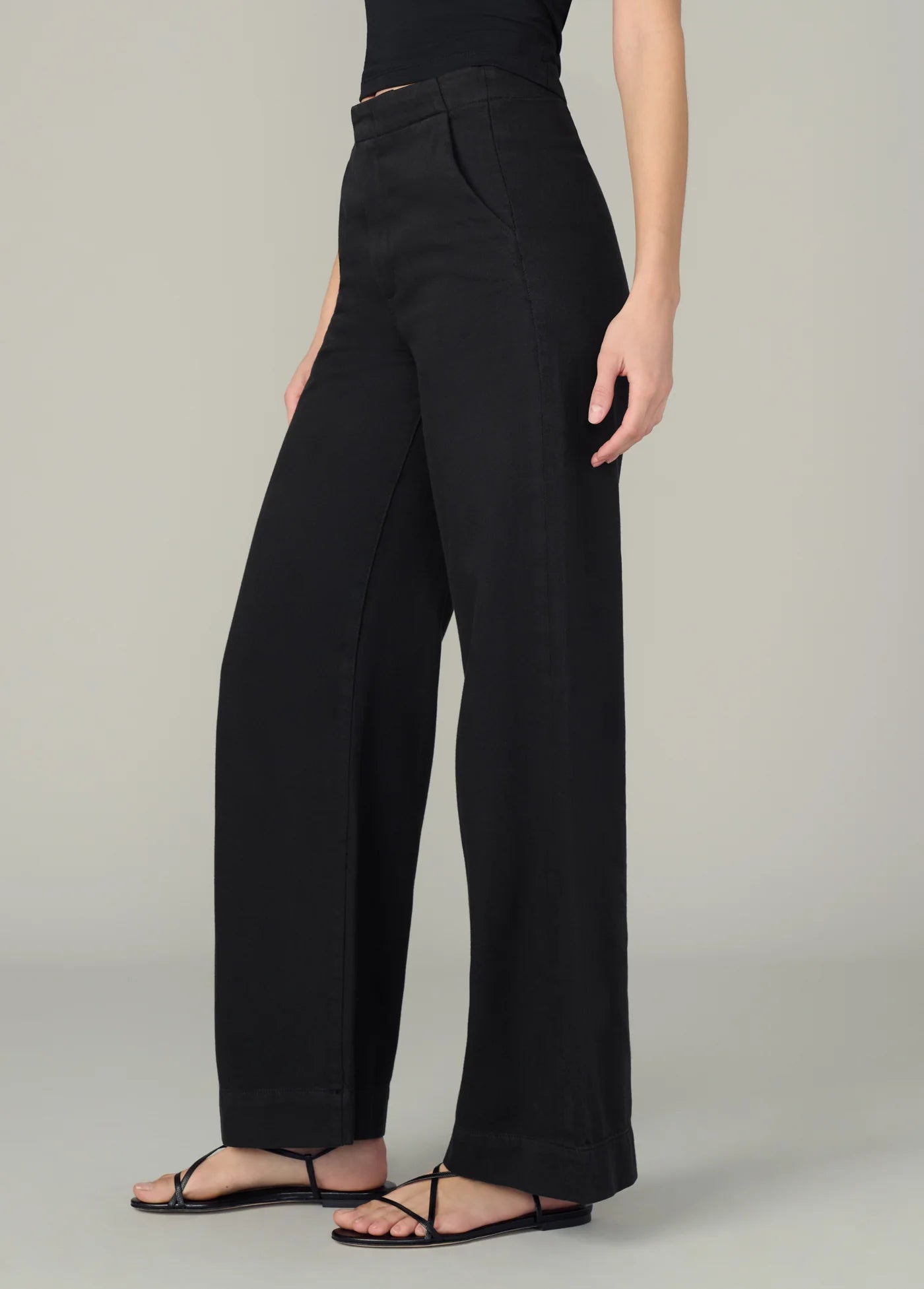 THE CLEAN DENIM TROUSER