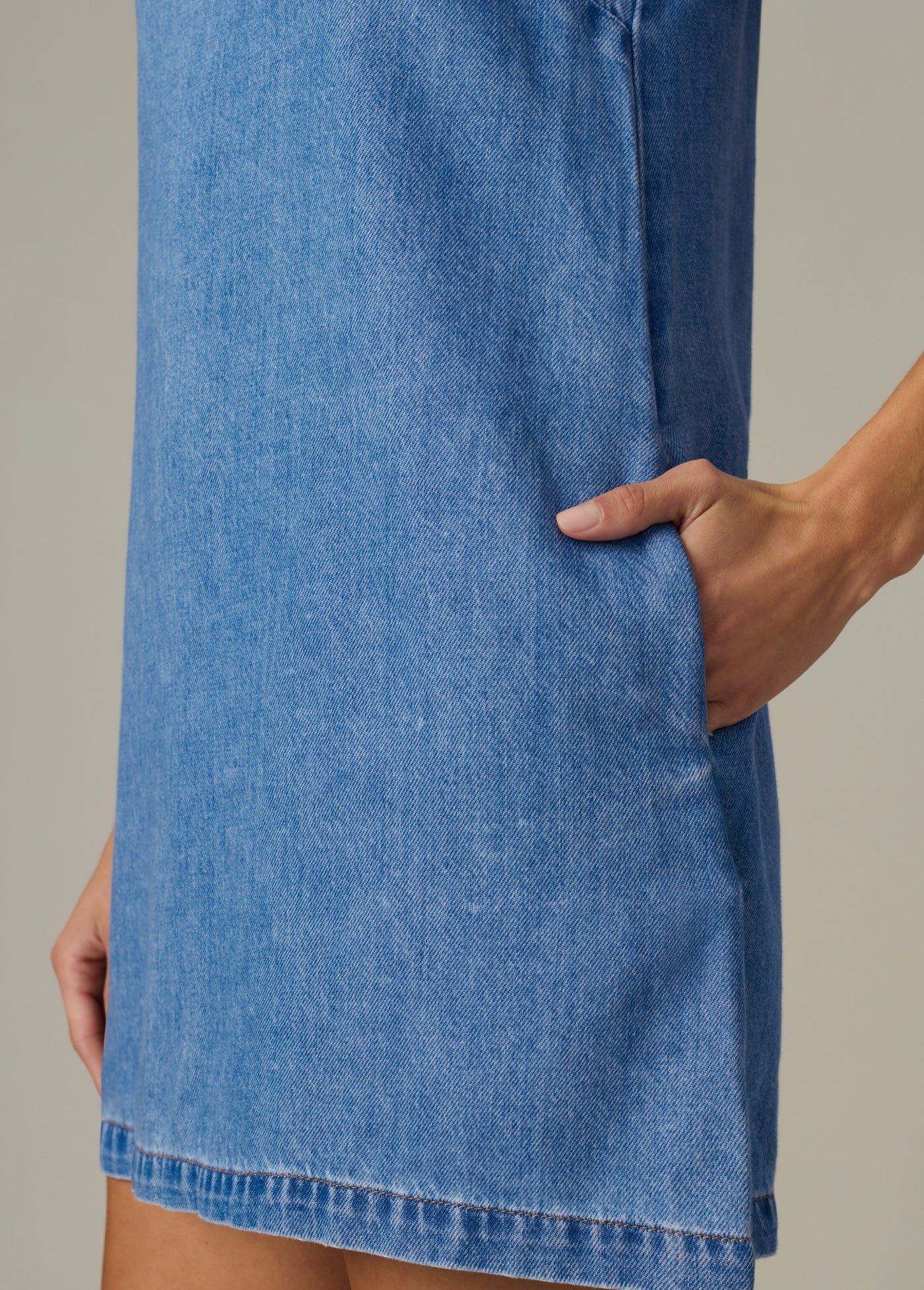 THE SCOOP NECK MINI DRESS