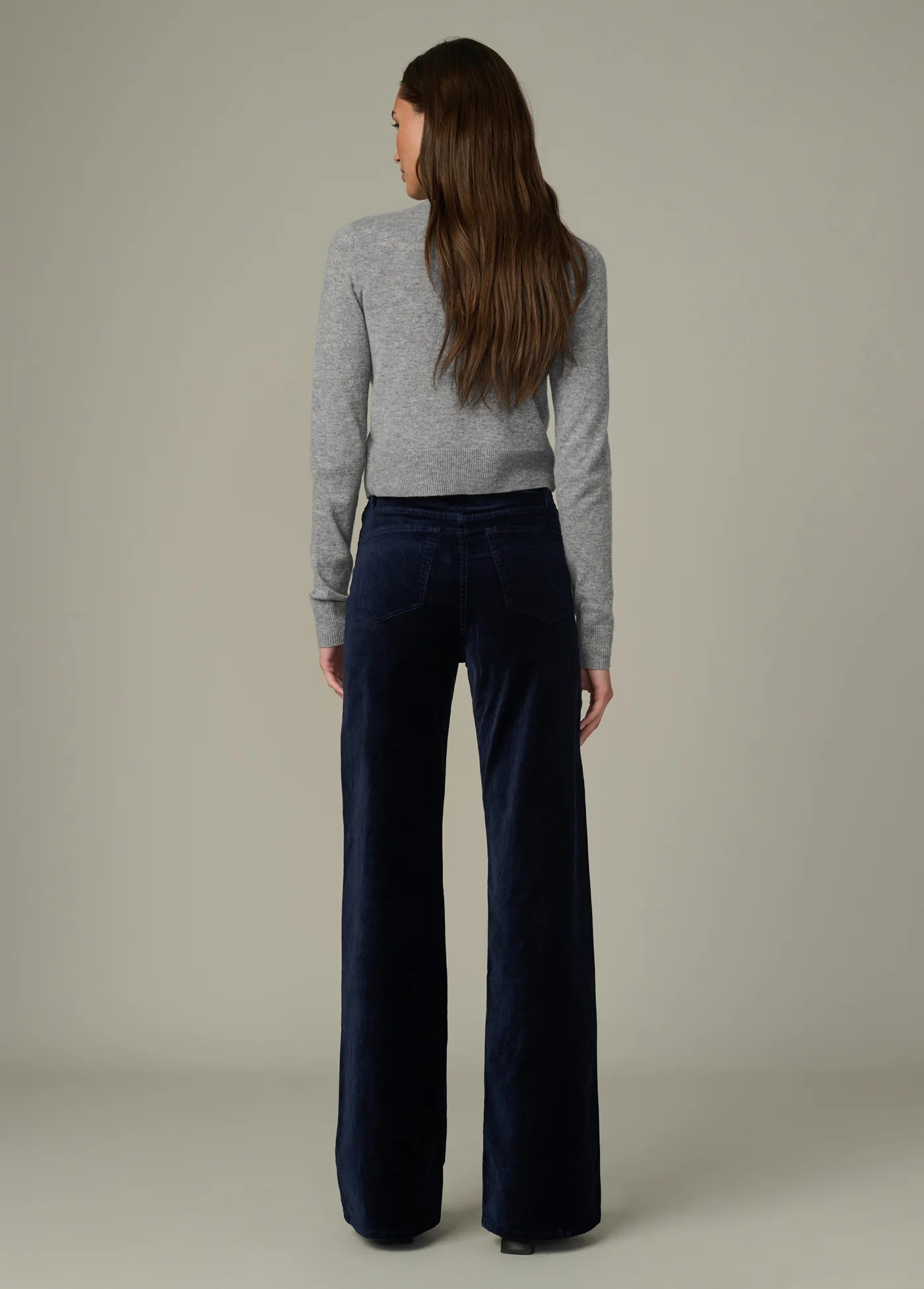THE MIA VELVETEEN