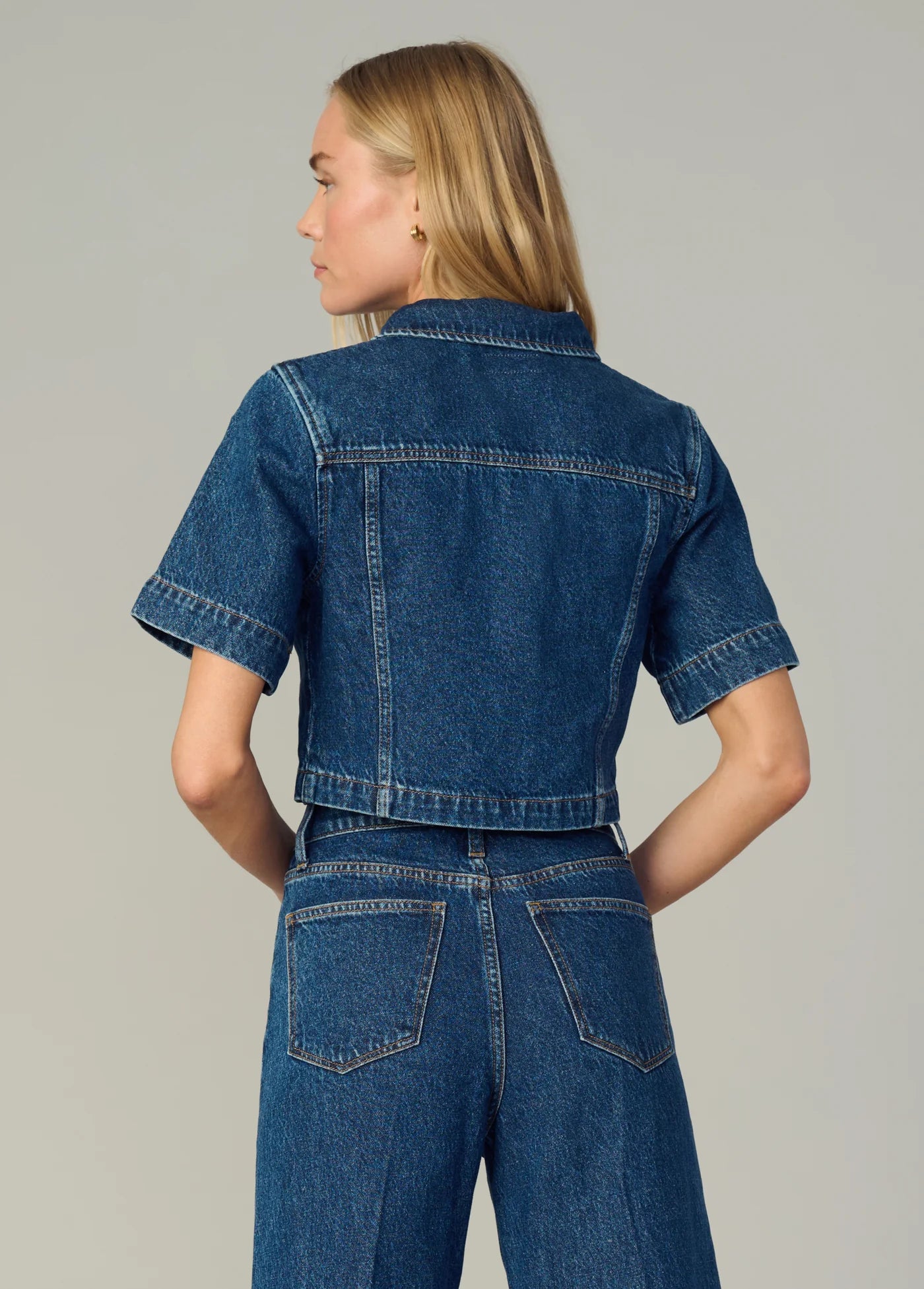 DENIM TRUCKER SHORT SLEEVE TOP