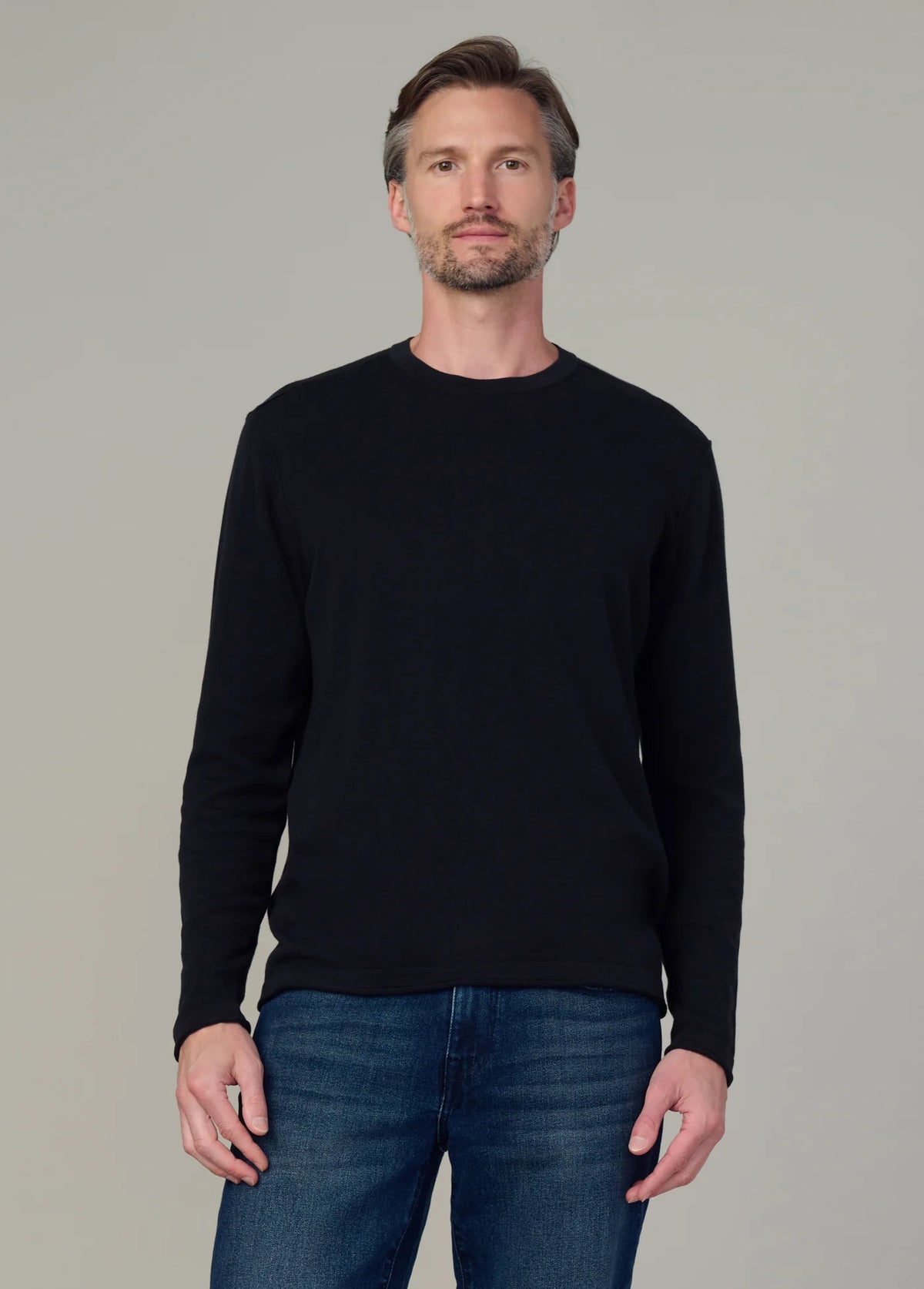 LONG SLEEVE CREWNECK SWEATER