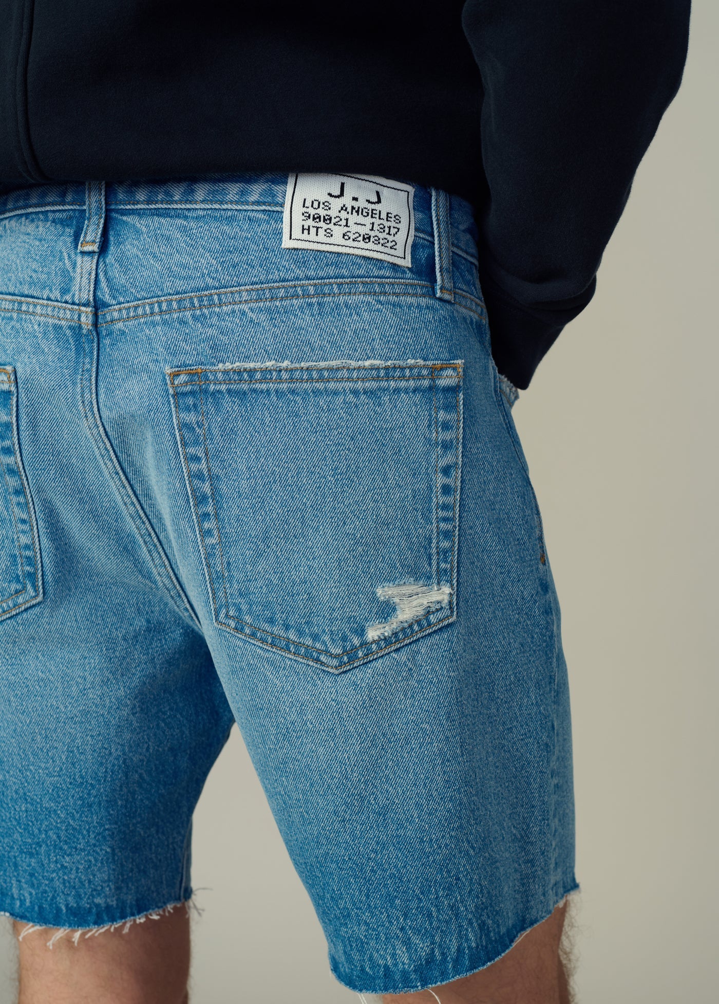 DENIM SHORT
