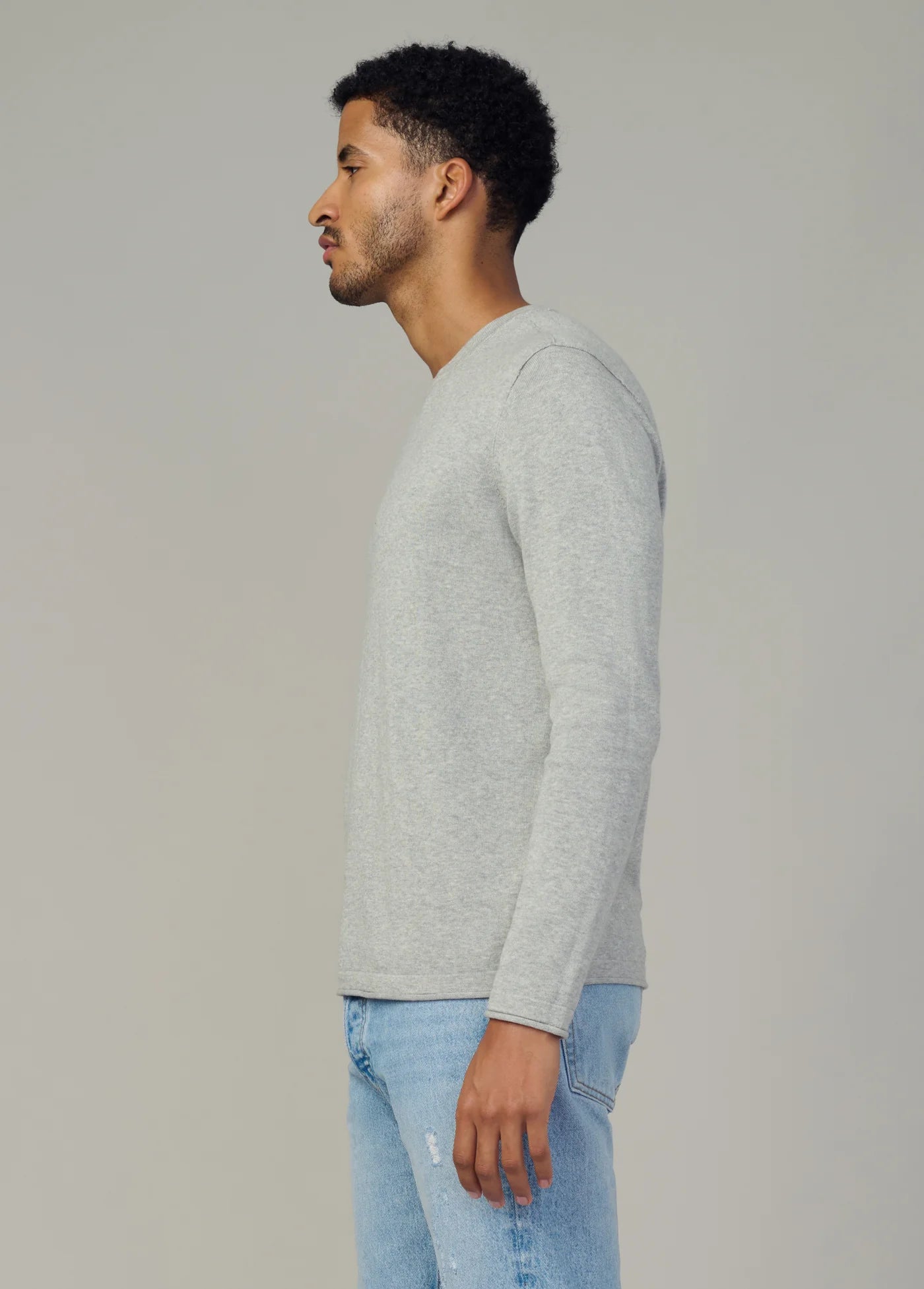 LONG SLEEVE CREWNECK SWEATER