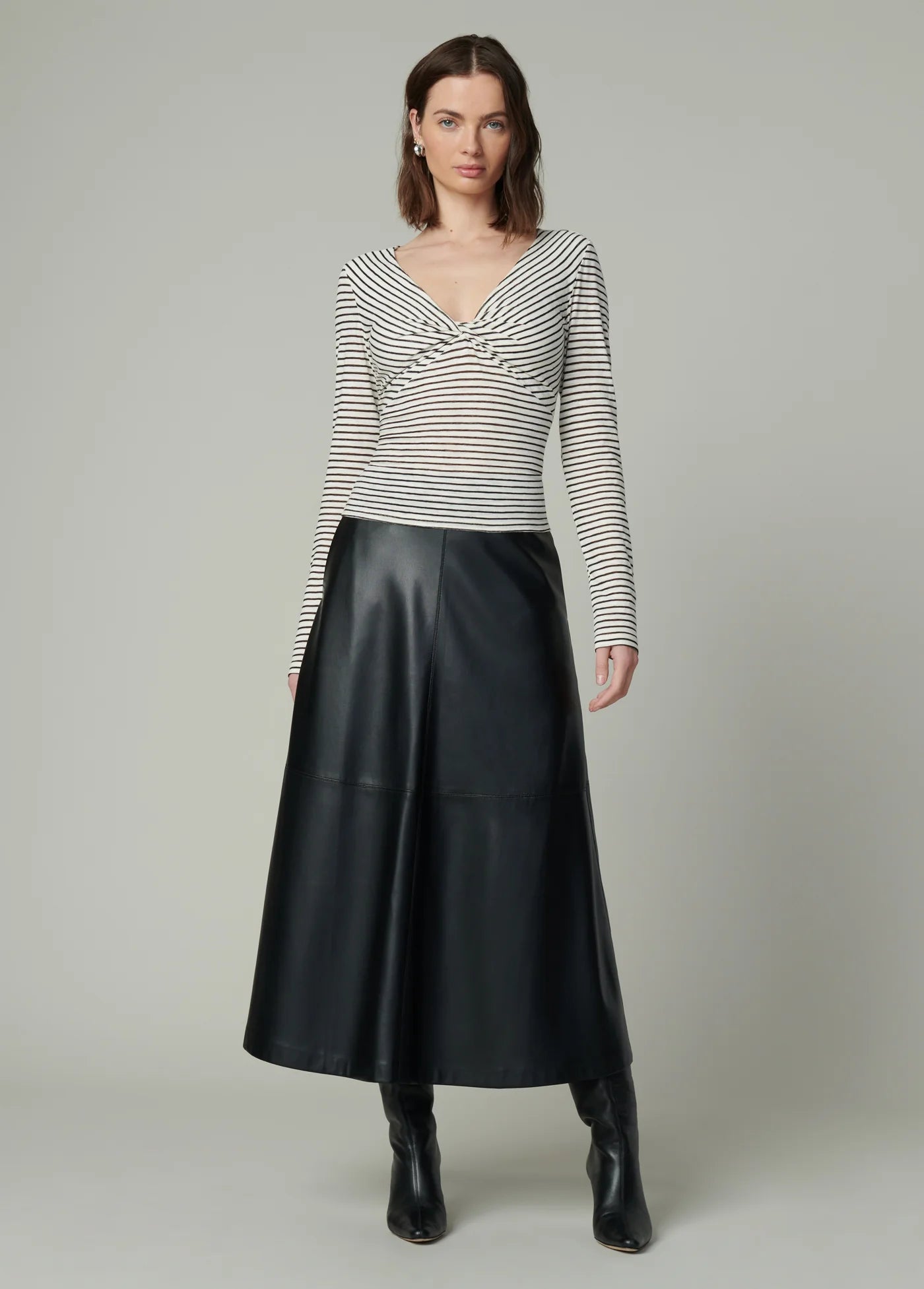 THE AVA STRIPE TWIST V NECK TOP