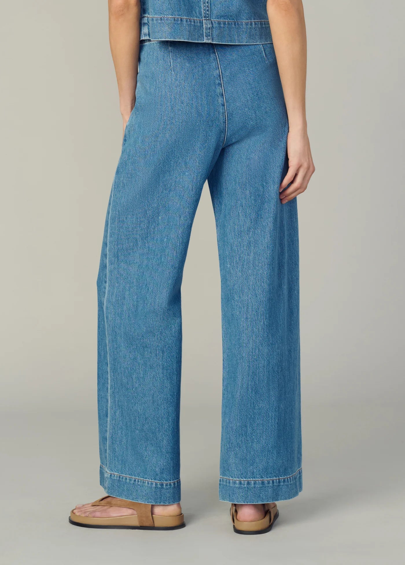 THE CLEAN DENIM TROUSER