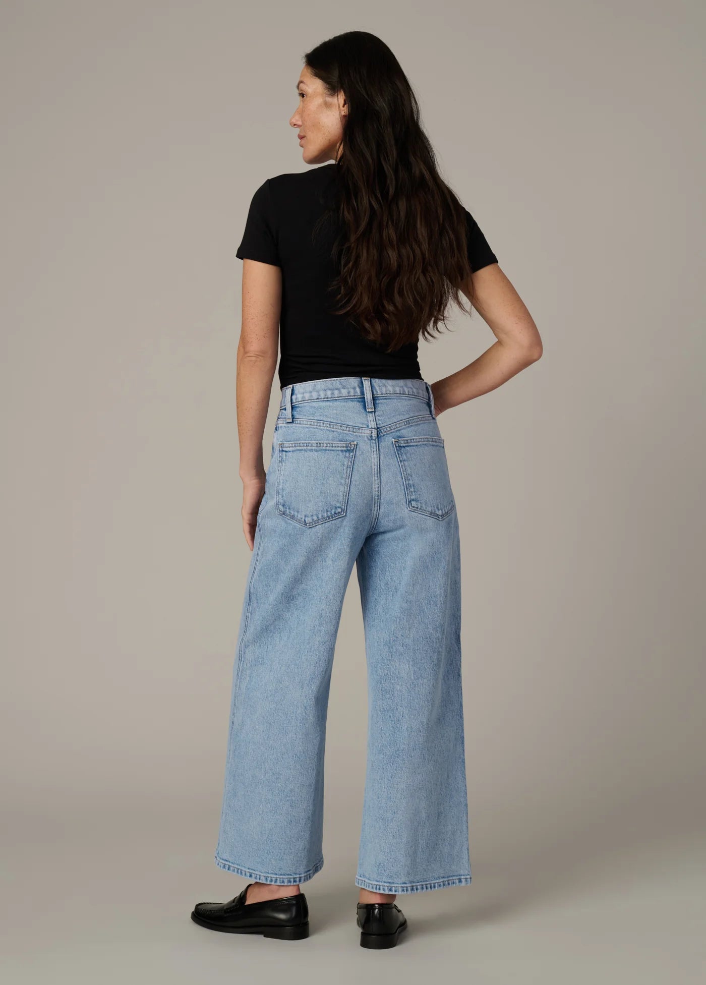 THE SEAMED MIA PETITE