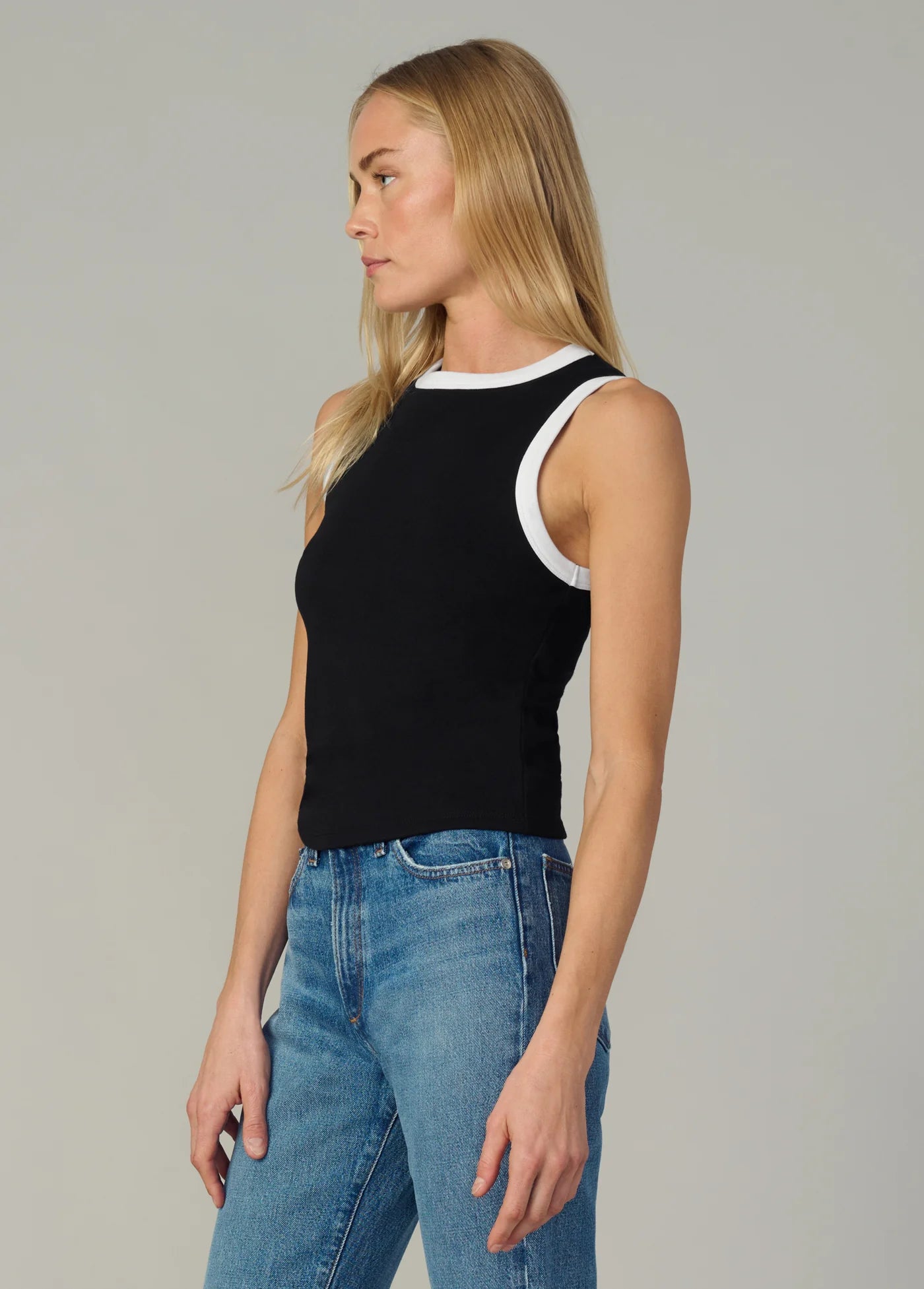 THE HIGH NECK TANK