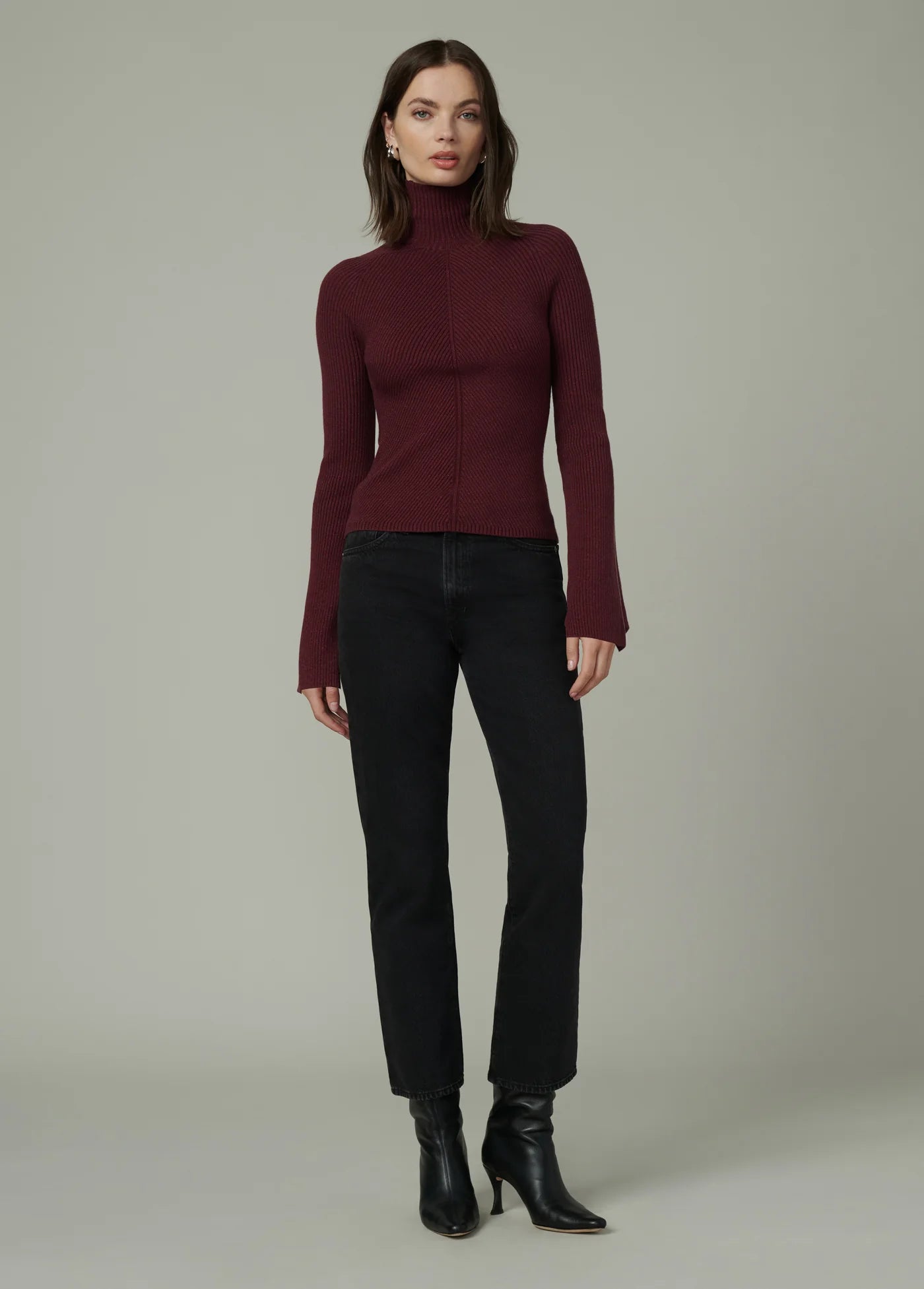 THE PALMER TURTLENECK