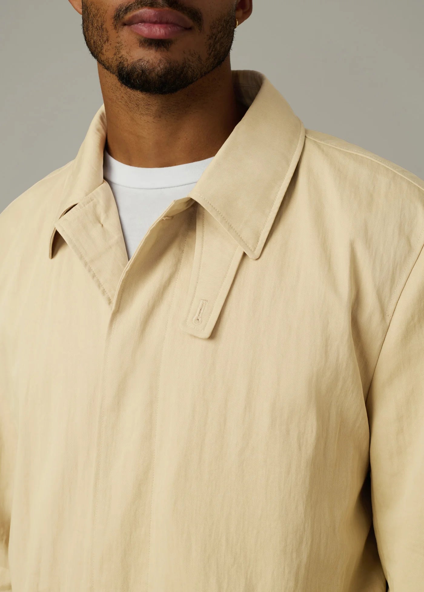 TRENCH COAT