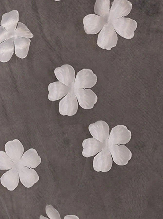 Cute Lace Flower Appliques One Tier Cut Edge Wedding Veil