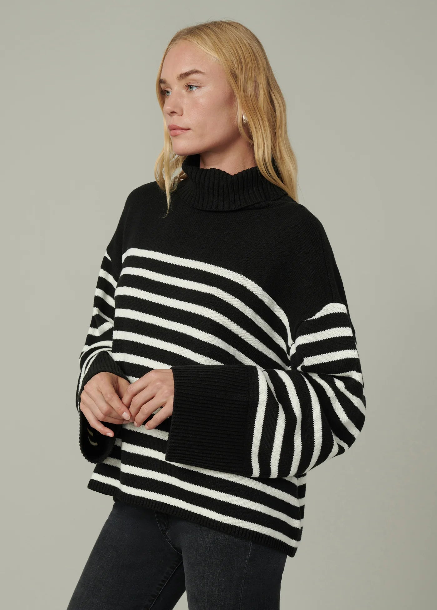 THE PENELOPE STRIPE SWEATER