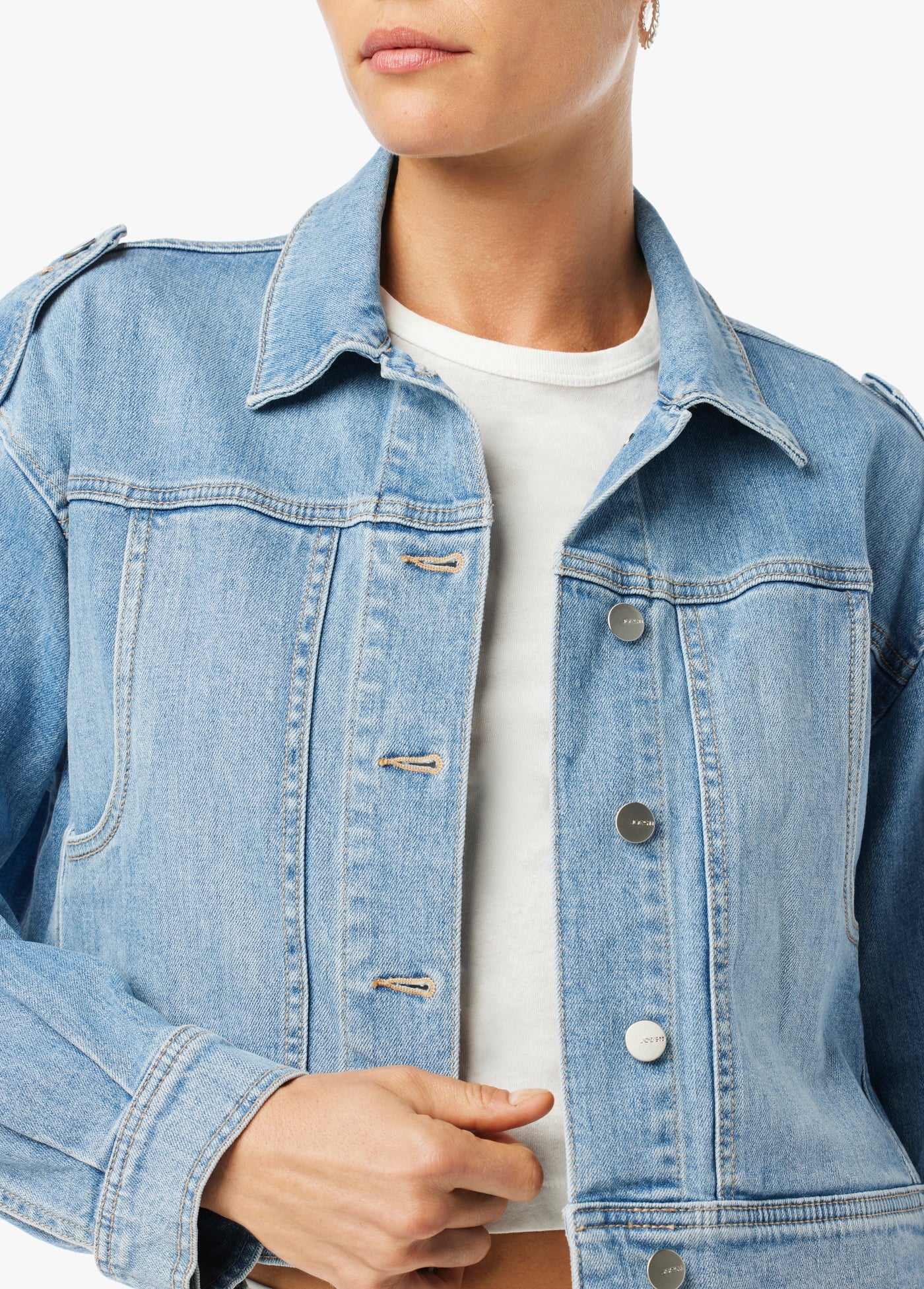 THE BOXY JACKET