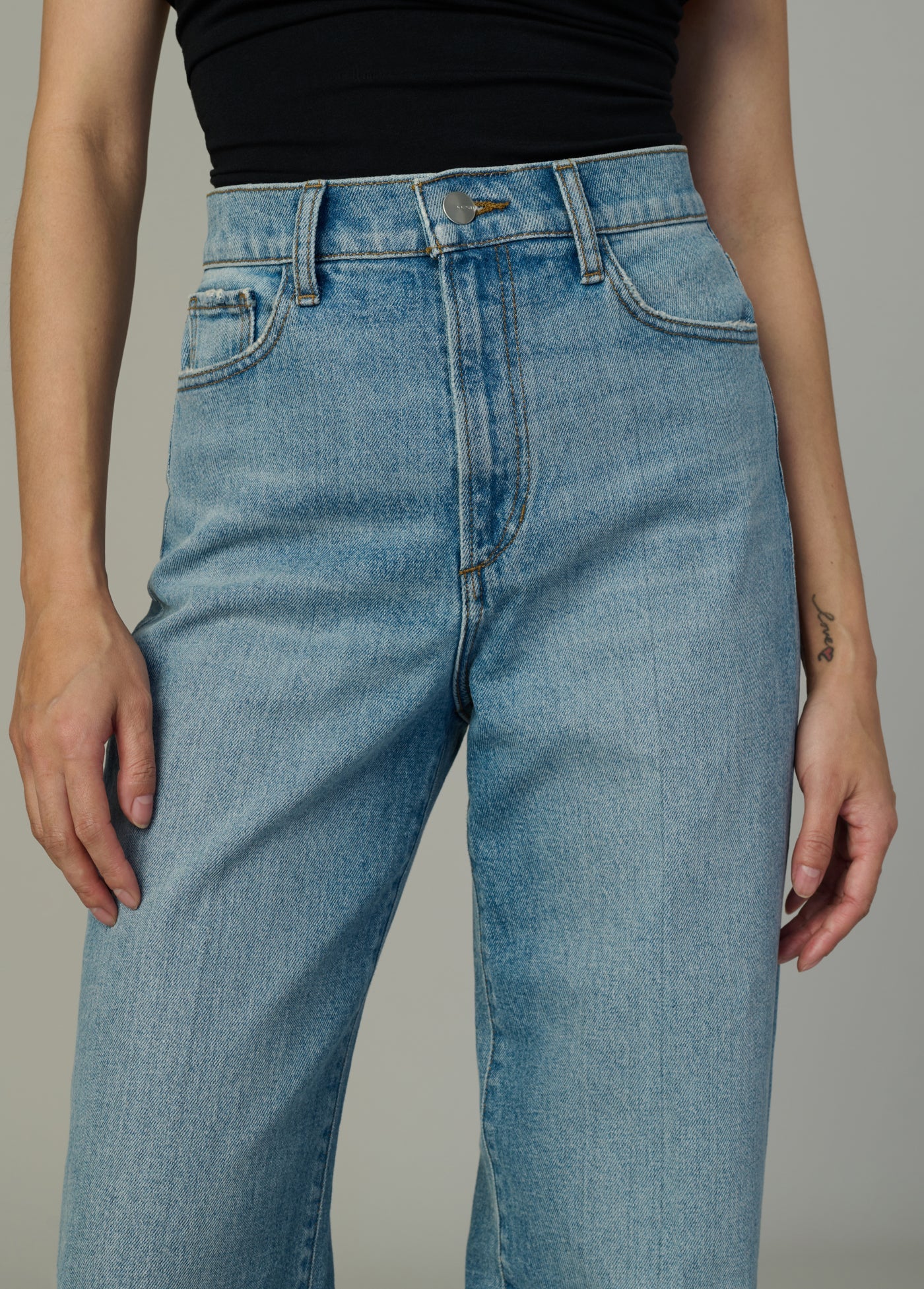 THE MIA PETITE