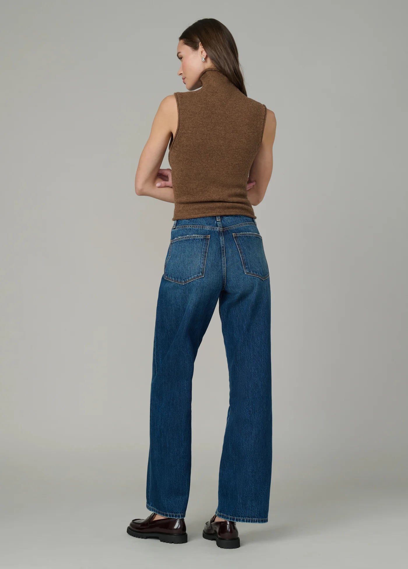 THE STEVIE SLEEVELESS ROLL NECK SWEATER