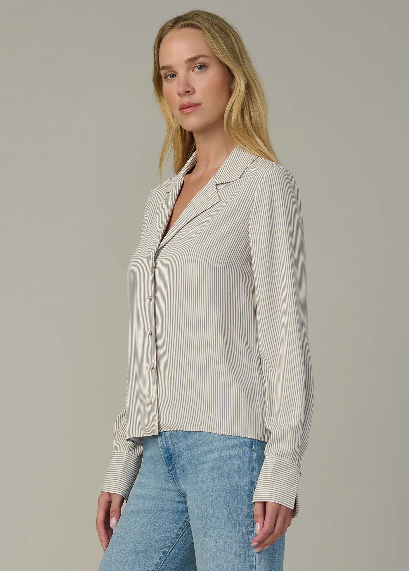 THE MIA BLOUSE