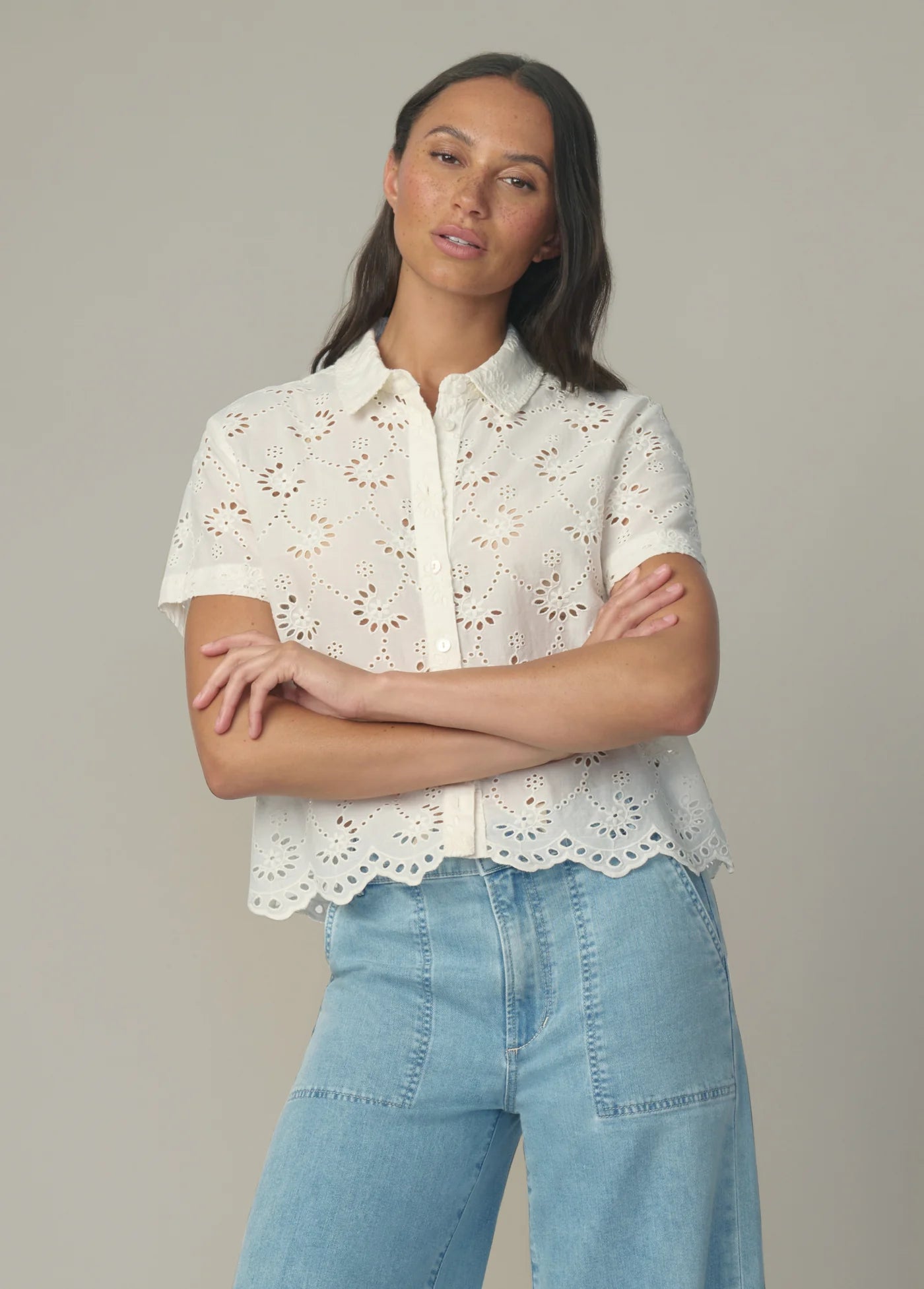 THE EYELET SHORT SLEEVE SHIRT