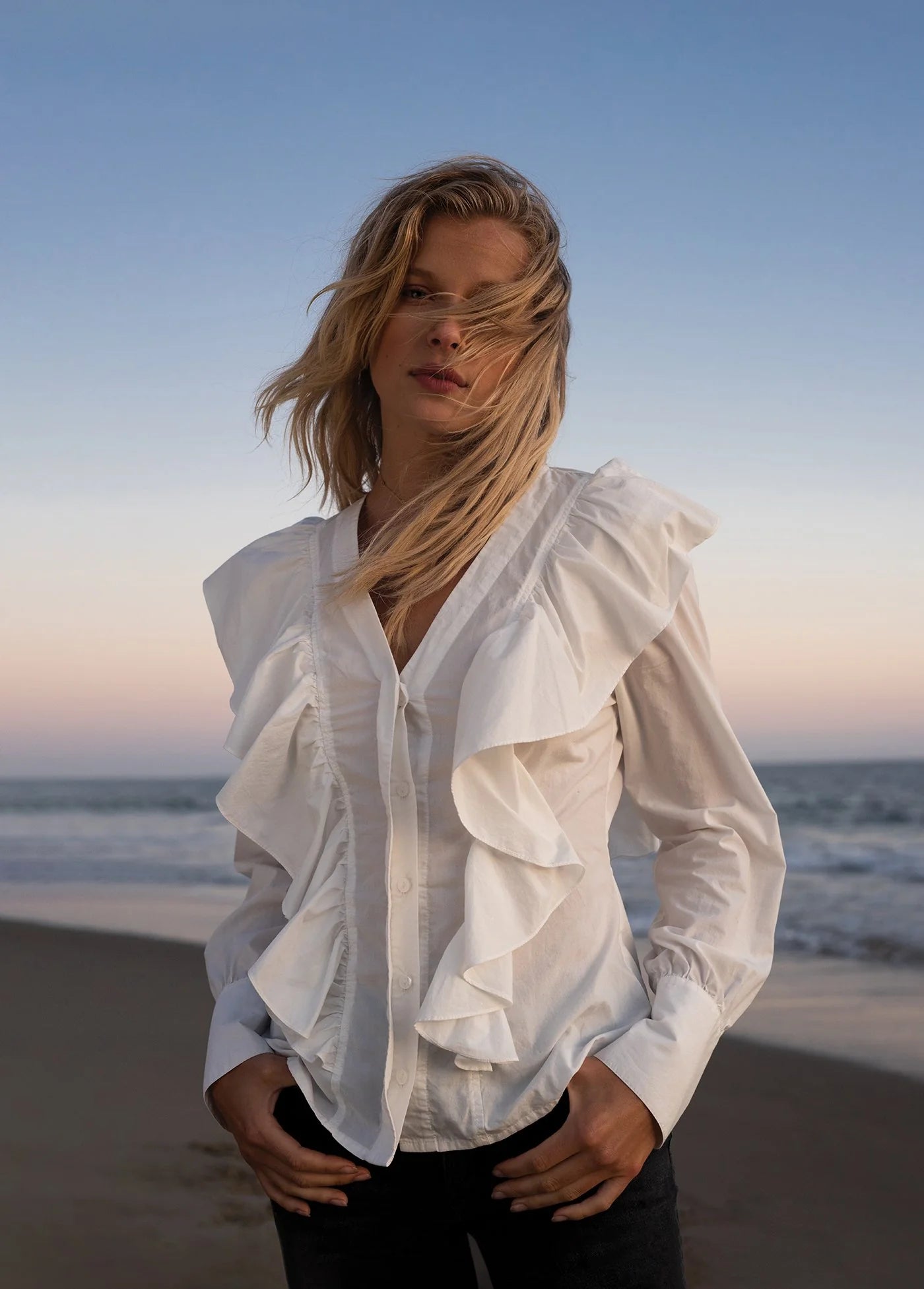 THE POPLIN RUFFLE SHIRT