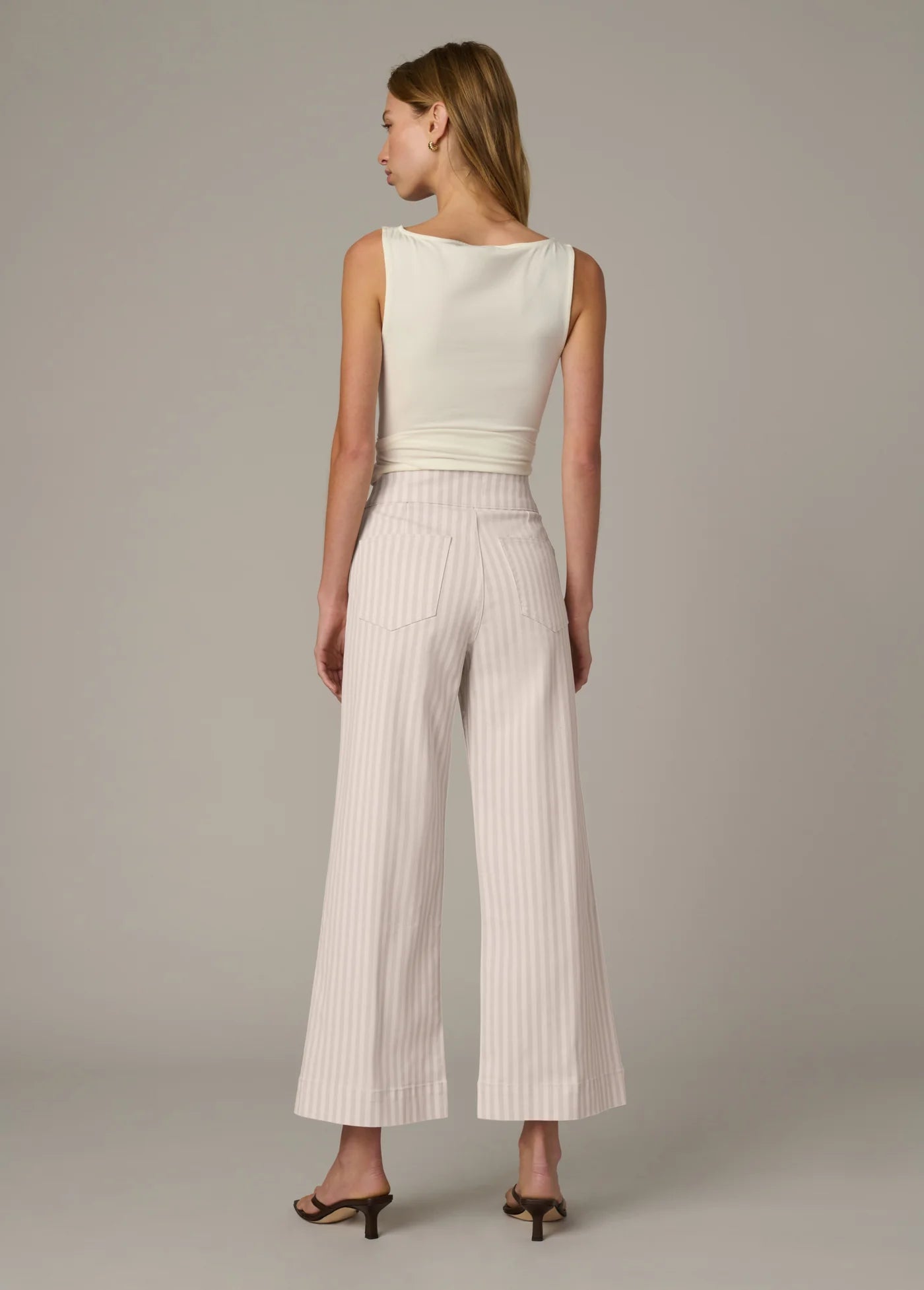 THE ELLIA WIDE LEG ANKLE