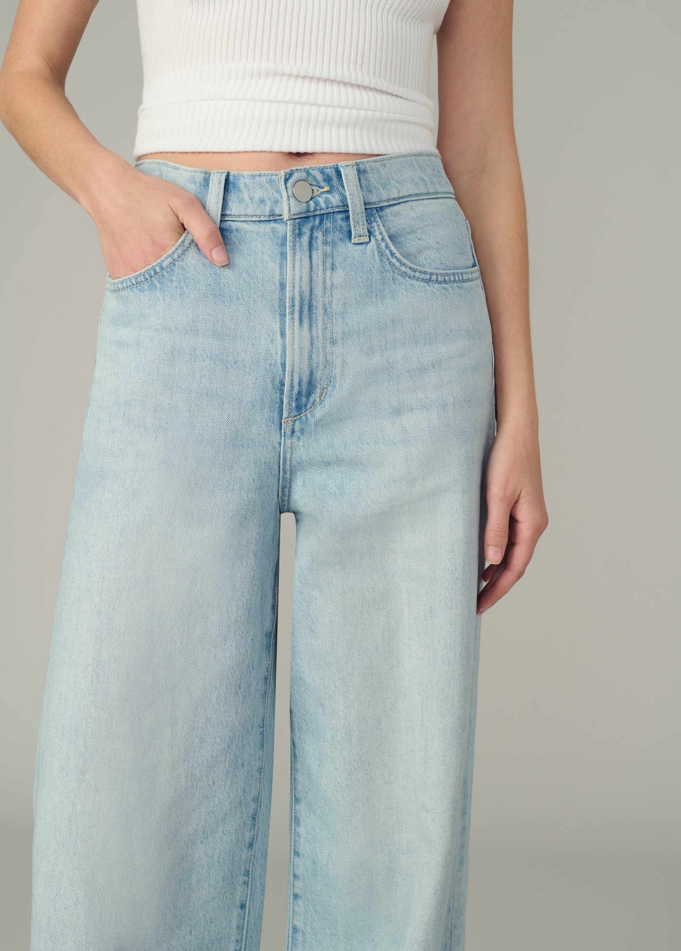 THE MIA PETITE