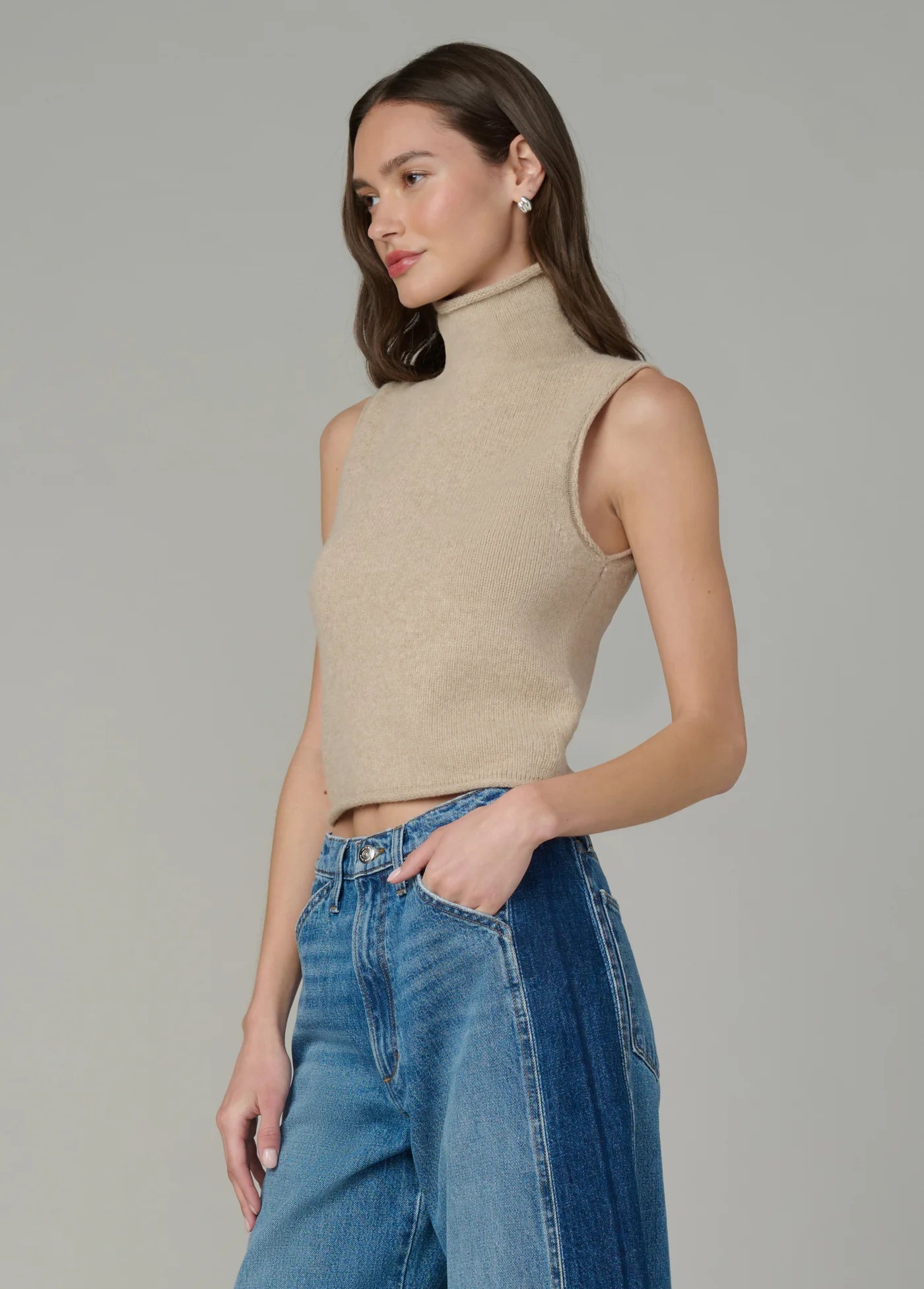 THE STEVIE SLEEVELESS ROLL NECK SWEATER