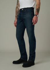 THE SLIM STRAIGHT 32