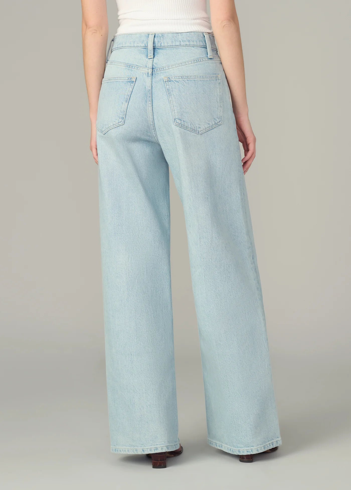 THE MIA PETITE