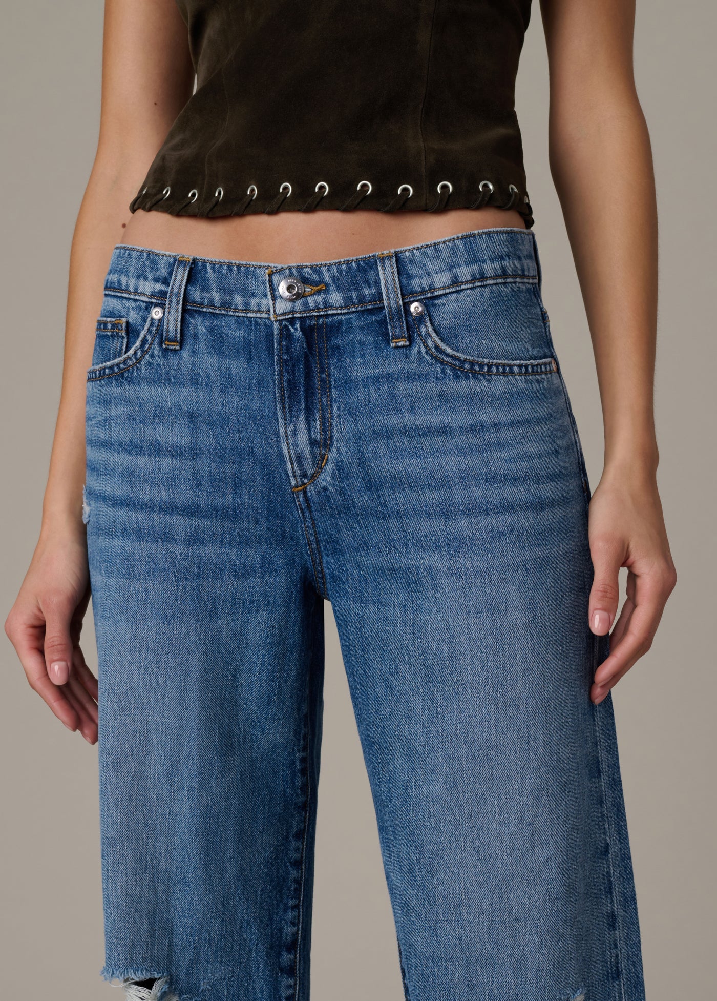 THE BRONCO JEAN