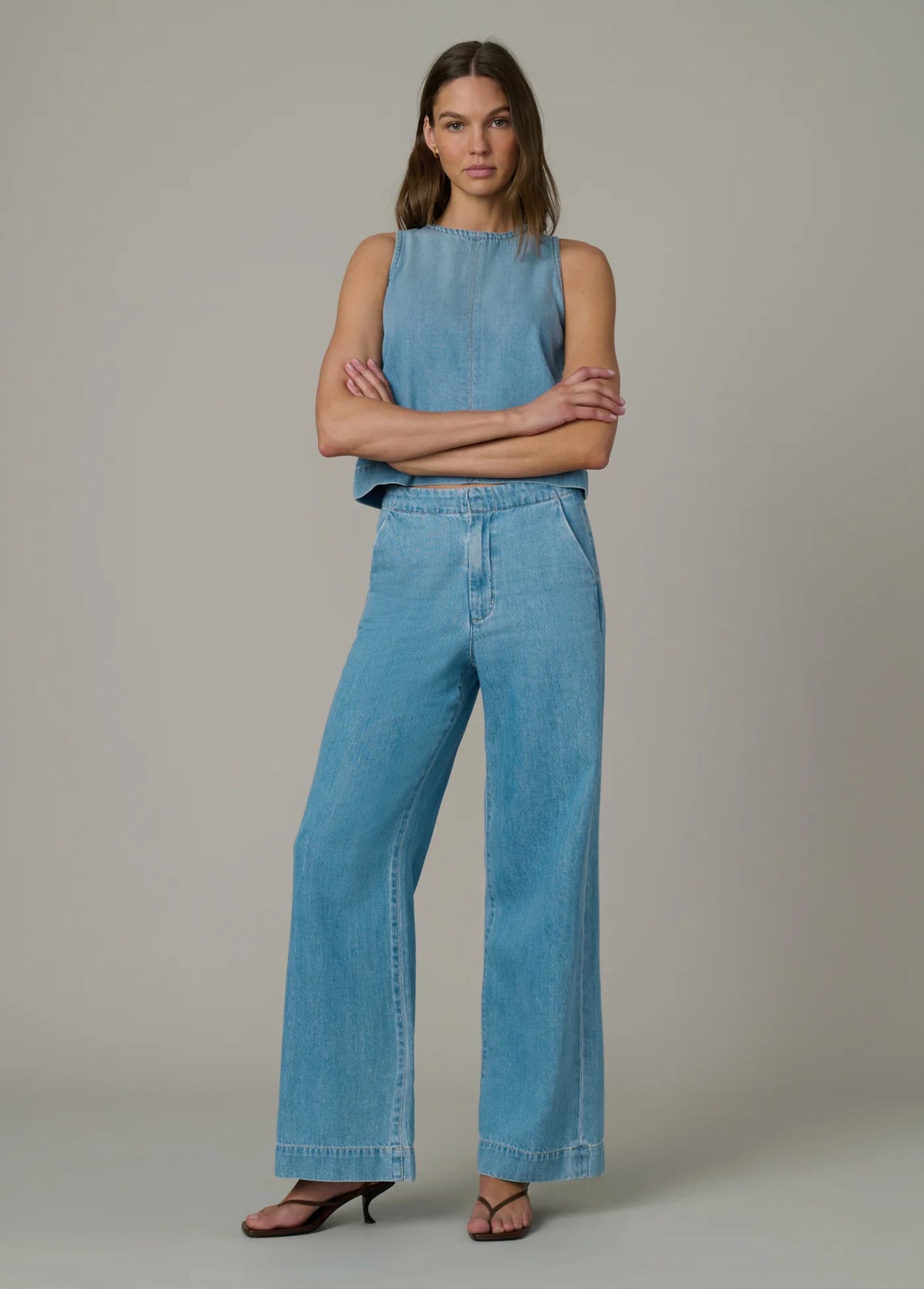 THE CLEAN DENIM TROUSER