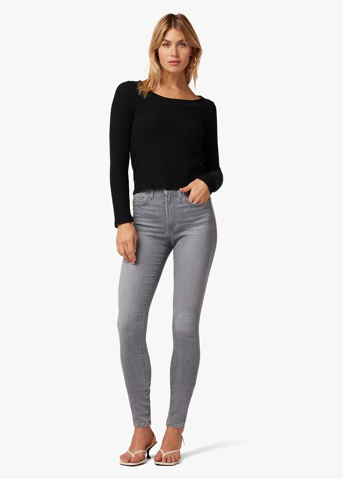 LACY SCOOP NECK LONG SLEEVE