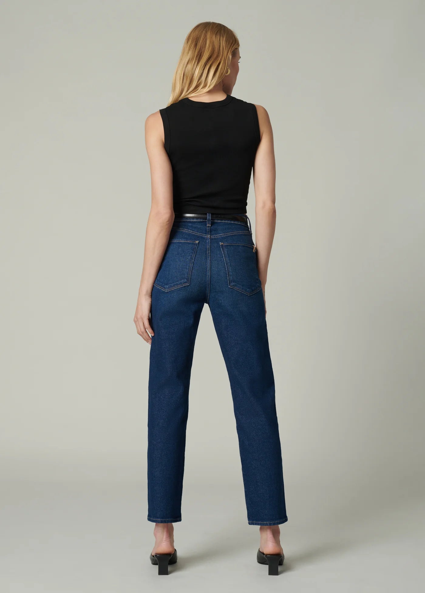 THE HIGH NECK TANK